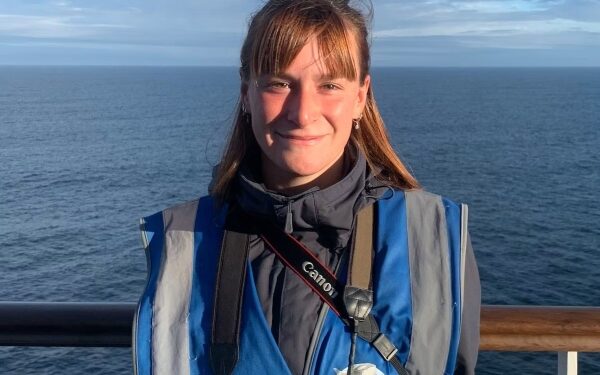 Observadora de mamíferos marinos Maria Snell se une al MSC Poesia en Alaska