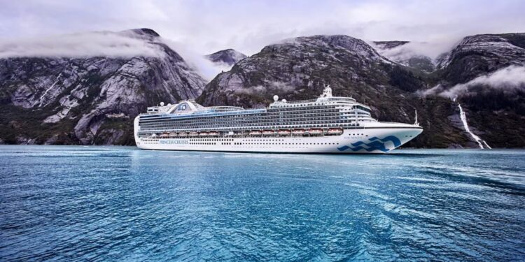 Más de 100 personas contagiadas con norovirus a bordo de un crucero por el Océano Pacífico