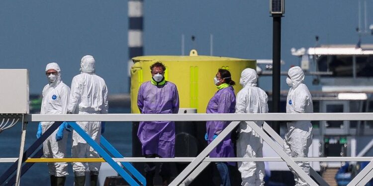 Más de 100 contagiados de norovirus en crucero de EE.UU.