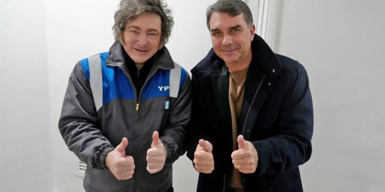 Milei prepara las valijas de nuevo y planea viajes a Brasil, Perú, Ecuador y Colombia