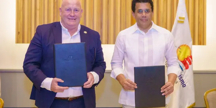 Ministro Collado firma acuerdo con ITF para fortalecer de la Movilidad Turística Sostenible – RC Noticias