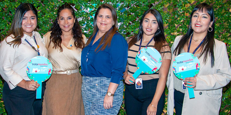 PRESENTACIÓN DE TROTAMUNDOS Y ARUBA
