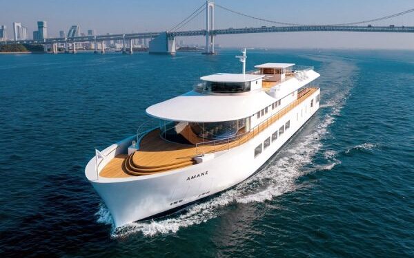 NYK bautiza su nuevo crucero y entrará en servicio en la primavera de 2027