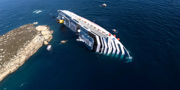Naufragio: Pesadilla en el mar — Netflix reabre el Costa Concordia, el crucero que volcó por un saludo