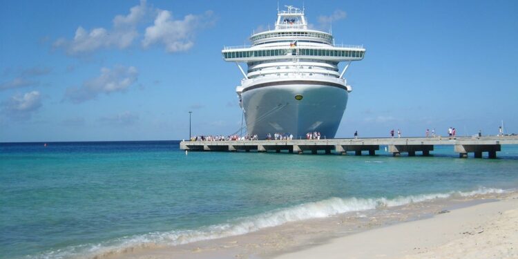 Cruceros por el Mediterráneo: estas son las mejores rutas para el verano de 2026