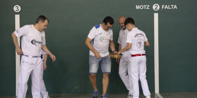 Pamplona destina 46.435 euros para promocionar productos turísticos relacionados con la pelota vasca a través de viajes y campañas de comunicación