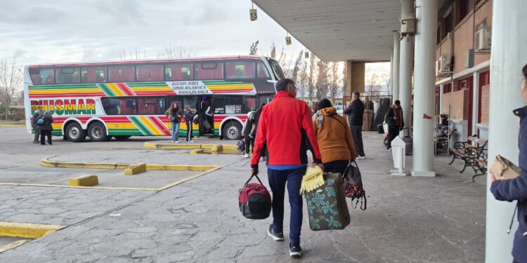 Prestadores estiman hasta un 30 por ciento mas de viajes en ómnibus a Puerto Madryn respecto a 2025