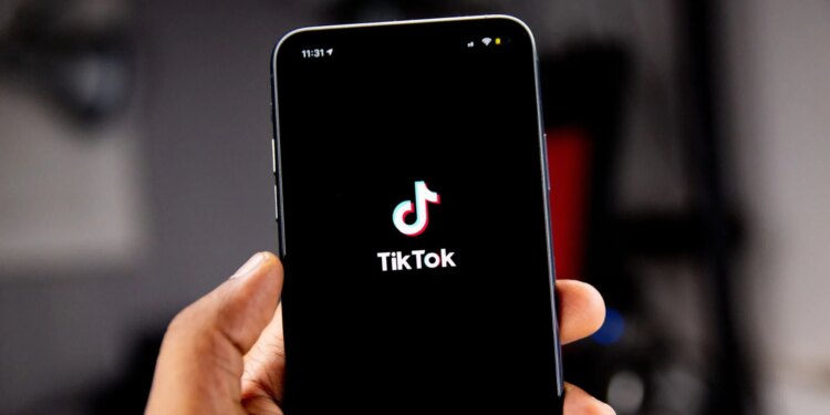 TikTok impulsa el turismo: ocho de cada diez usuarios reservan viajes inspirados por la plataforma