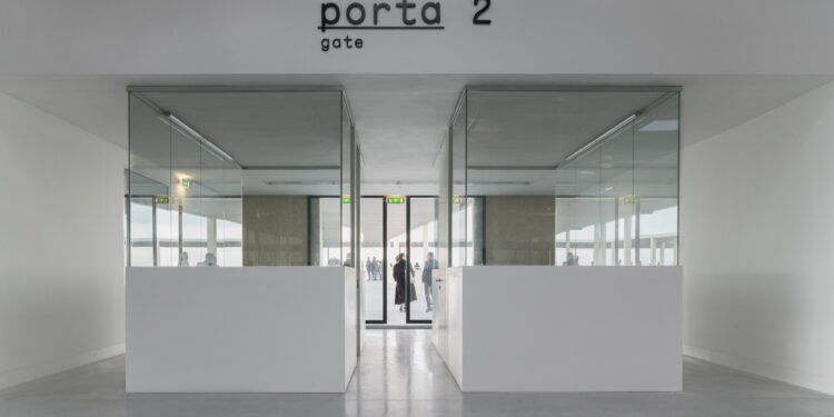 Galería de Terminal de Cruceros de Lisboa / Carrilho da Graça Arquitectos