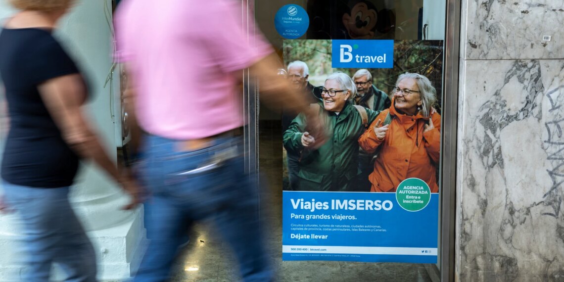 Los viajes del Imserso cambian desde 2026: desaparecen las reservas en los ayuntamientos y pasan a las agencias de viajes