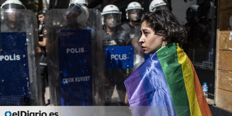 Turquía bloquea un crucero con 2.000 pasajeros del colectivo LGTBIQ+ porque "no se ajusta" a sus "valores morales"