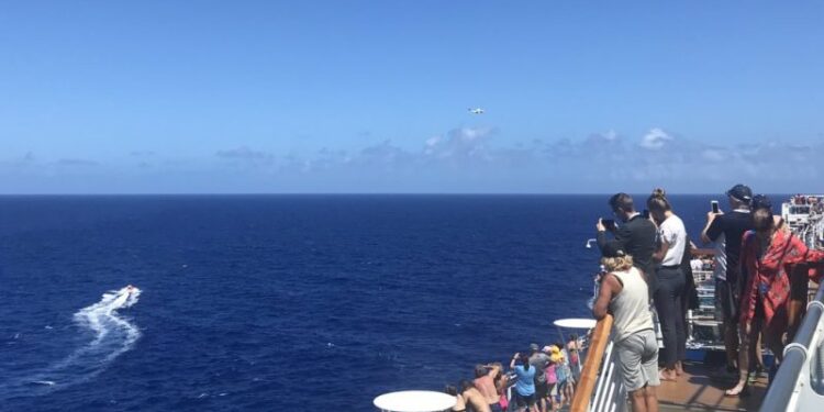 Miembro de la tripulación muere tras caer por la borda del Regal Princess cerca de Cancún
