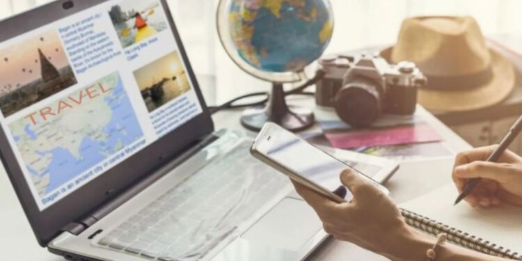 Rutas imposibles y datos falsos: El aviso de las agencias a quienes organizan sus viajes con IA