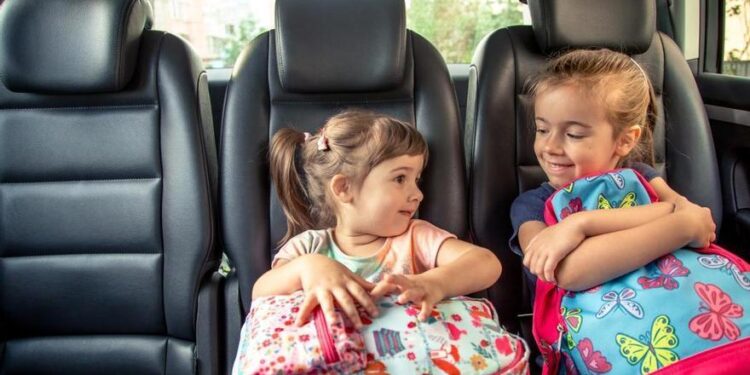 Las mejores ideas para entretener a los niños en un viaje largo en coche