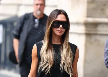 Victoria Beckham Transforms a One-Time Fashion Faux Pas Into a Winning Styling Trick