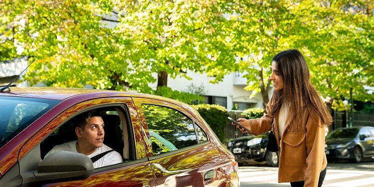 ¿Pides viajes por aplicaciones de movilidad? Conoce cinco funciones que pueden contribuir a una experiencia más segura. – Business Empresarial