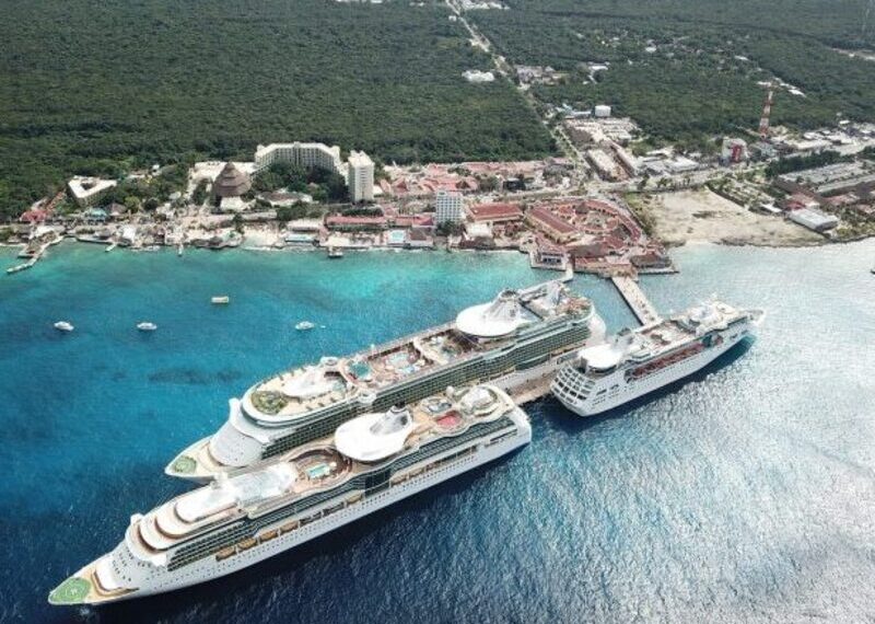 Cruceros crecen en Caribe mientras bajan ferrys y tráfico aéreo