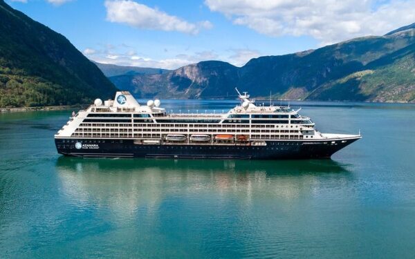 Azamara Cruises presenta adelanto de Colección Crucero Mundial 2029