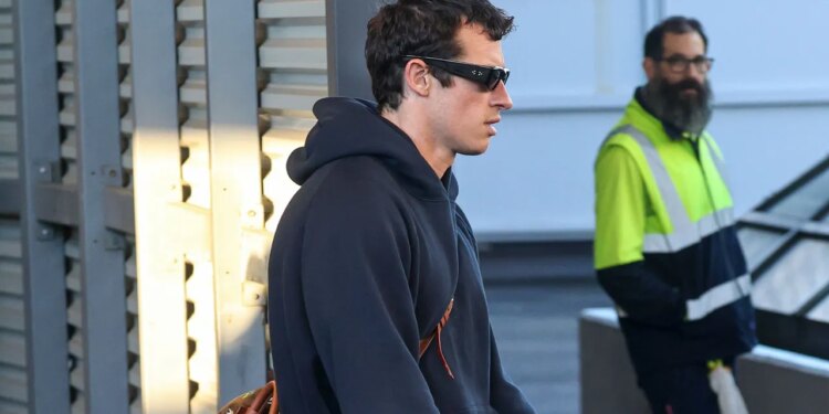 Callum Turner Proves Hot Man-Hot Bag Is the Best Combo