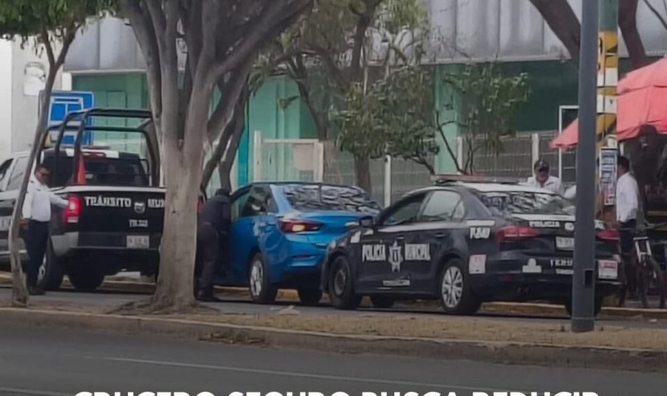 ‘Crucero Seguro’ busca reducir acc1d3ntes viales en Tehuacán con campañas de prevenc1ón
