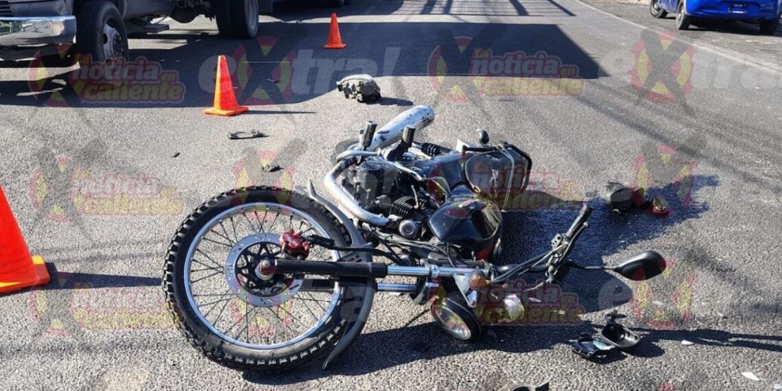 Impactante choque en Oaxtepec: Motociclista gravemente herido en el crucero de Santa Rosa