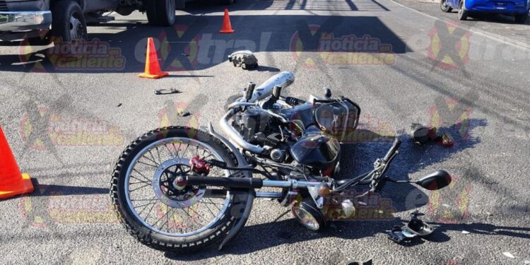 Impactante choque en Oaxtepec: Motociclista gravemente herido en el crucero de Santa Rosa