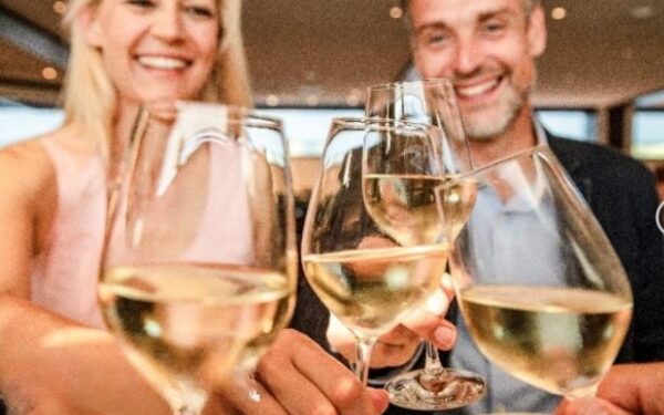 Nicko Cruises anuncia cruceros temáticos y de eventos para 2027