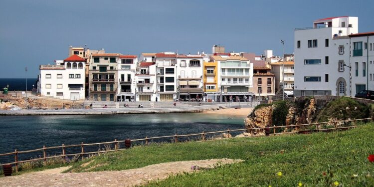 Investigan la estafa de una agencia de viajes de Gerona que ha dejado a unas 200 familias sin vacaciones