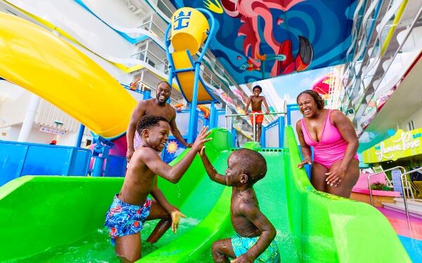 Royal Caribbean Group revela tendencia y su oferta de vacaciones multigeneracionales