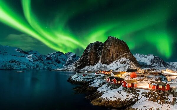 Ambassador Cruise Line explica atractivos de conocer la aurora boreal