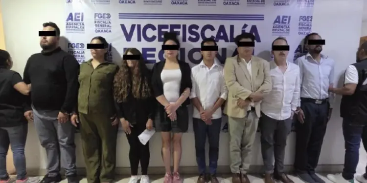 Infiltrado de la AEI frena red de falsos viajes en Oaxaca: 8 detenidos