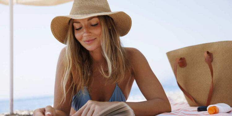 Adiós al aburrimiento: los 10 libros ideales para viajes largos que harán que el tiempo vuele