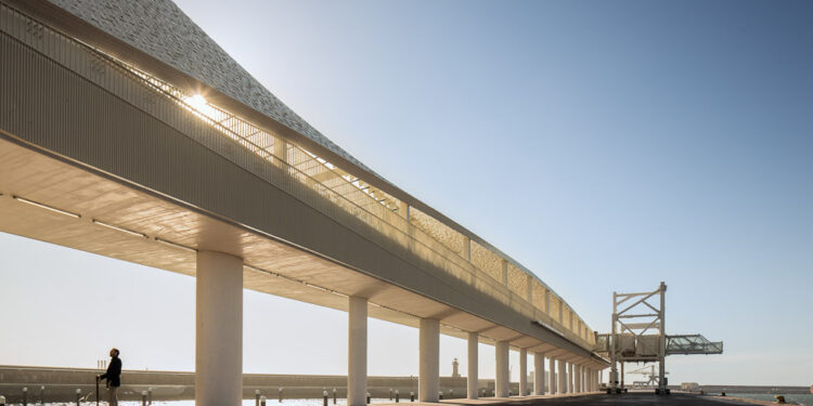Galería de Terminal de Cruceros de Leixões / Luís Pedro Silva Arquitecto