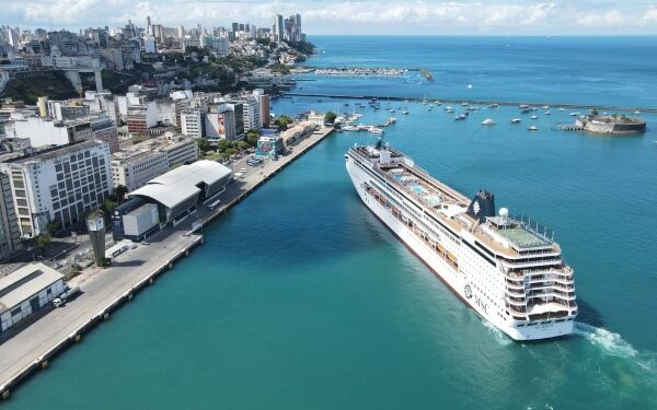 Puerto de Salvador iniciará temporada 2026-2027 con arribo del World Odyssey