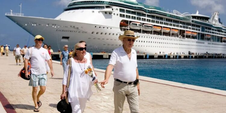 La tasa para pasajeros de cruceros e México duplica su valor