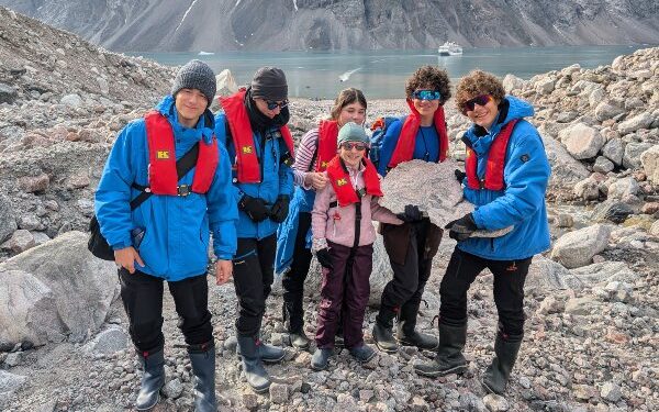Programa Jóvenes Exploradores de Hapag-Lloyd Cruises permite a niños y adolescentes experimentar la ciencia durante viajes de expedición