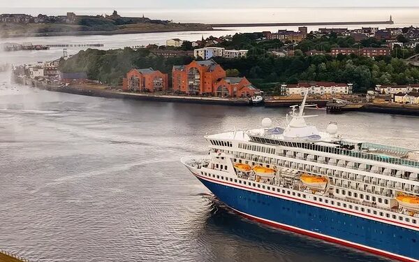Fred. Olsen Cruise Line prevé para 2027 su plan más ambicioso desde Tyne
