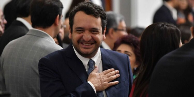 Como secretario de organización de Morena, Andy López realizó 65 viajes en menos de dos años
