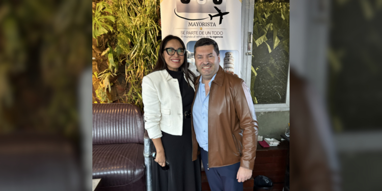 VDV Mayorista reunió a agencias y socios estratégicos en la inauguración de sus nuevas oficinas