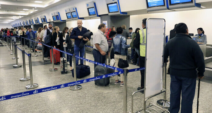 Viajes: cuotas para moverse por el país y menos temor por Medio Oriente