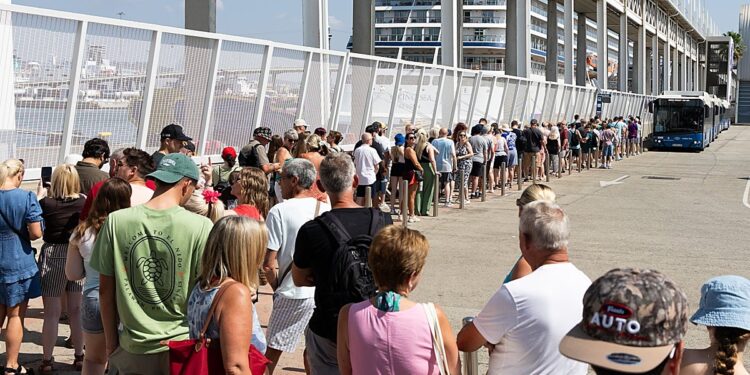 Cruceristas: cómo ver una ciudad en seis horas y no morir en el intento