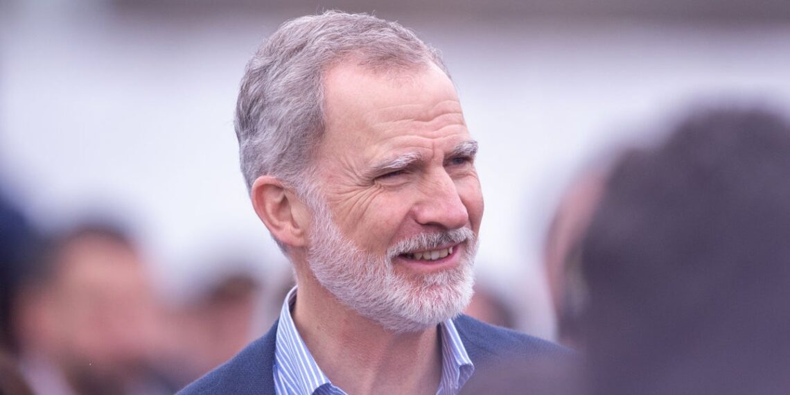 Felipe VI interrumpe sus vacaciones en Mallorca para viajar a Colombia y asistir a la toma de posesión del nuevo presidente