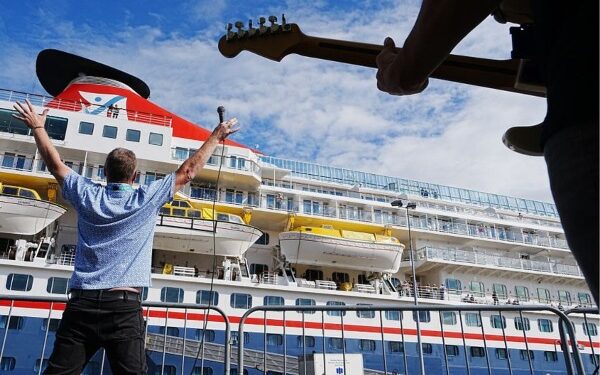Fred. Olsen Cruise Lines celebra 20 años navegando desde Newcastle