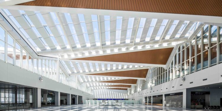 Galería de Terminal de cruceros de Qingdao / CCDI - MOZHAO Studio + CCDI JING Studio
