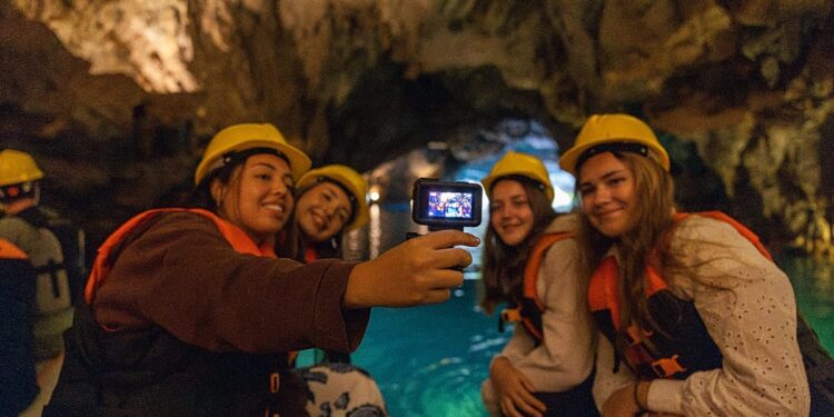 Lo vi en TikTok: 48% de viajeros de la Generación Z busca inspiración en la plataforma