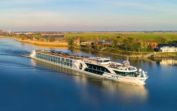 Riviera Travel prepara primer crucero fluvial del mundo dedicado exclusivamente a viajeros solitarios