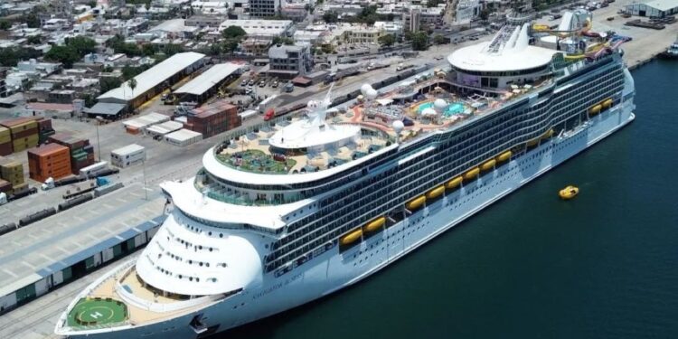 Aumenta 16.2% llegada de turistas de cruceros a México