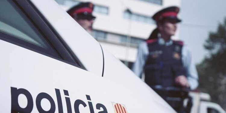 Investigan una posible estafa en una agencia de viajes de Girona que habría afectado a unas 200 familias