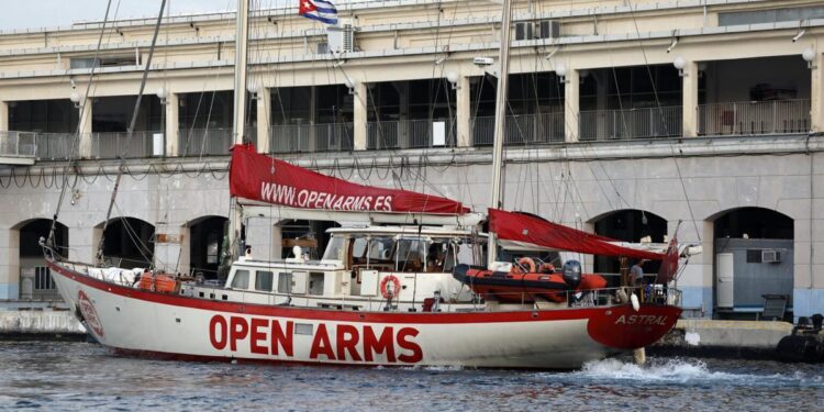 Donativos: Open Arms vuelve a La Habana con siete toneladas de ayuda