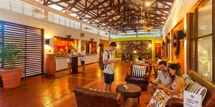 Decameron apuesta por la IA y herramientas digitales para transformar la experiencia de sus huéspedes en Panamá